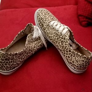 Final sale!! New Cheetah print shoes